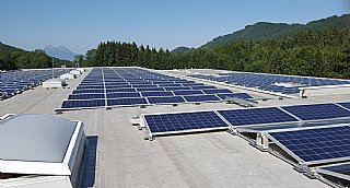 500 kWpeak PV-Anlage der G. S. Altotec GmbH in Koppl © umwelt service salzburg