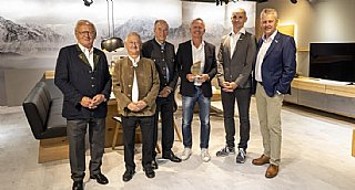 Das Geschäftsführer-Team von VOGLAUER freut sich über ihre Auszeichnung mit dem umwelt blatt salzburg2022! © uss_Neumayr