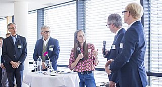 Katharina Garzuly (ORF) im Interview mit den vier Spitzenvertretern von umwelt service salzburg. © LEO